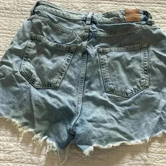 Zara - Picture 5 of 6